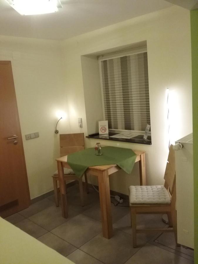 Gaestezimmer , Pension Wauri Waldenbuch Екстериор снимка