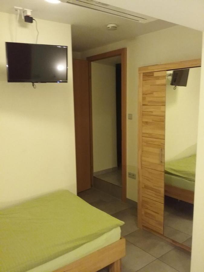 Gaestezimmer , Pension Wauri Waldenbuch Екстериор снимка